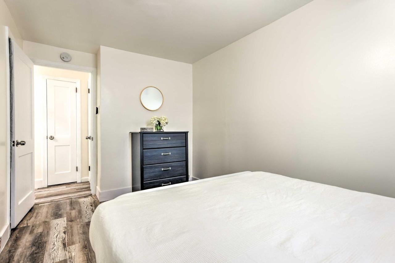 The Gallery, An Retreat With Views! Holiday home