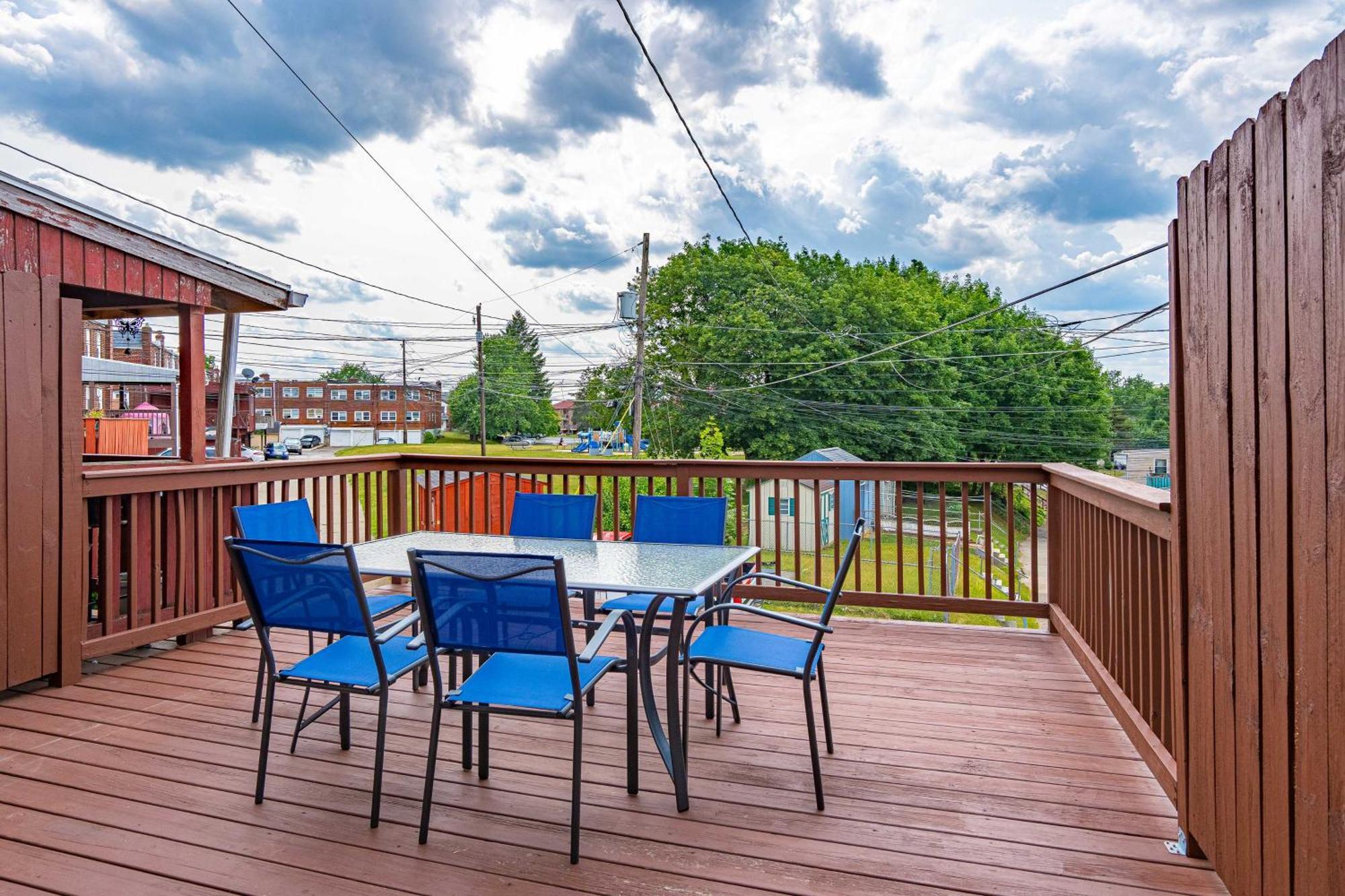 The Gallery, An Retreat With Views! Allentown